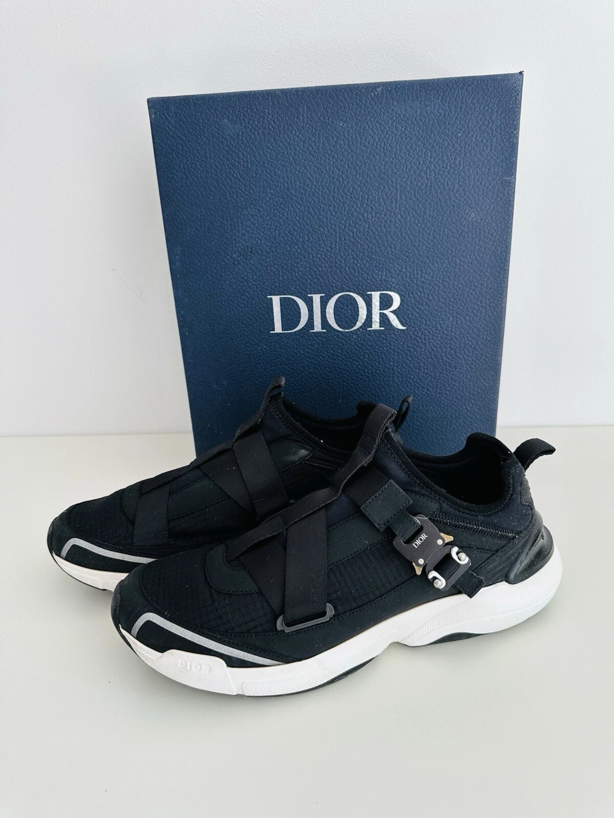 Baskets Dior Homme B24 RUNTEK BUCKLE noir et blanc Taille : 8 