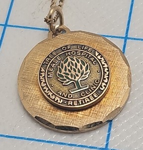 VTG retirement necklaces 20-10k gold 20" Dunedin Mease Hospital Clinic