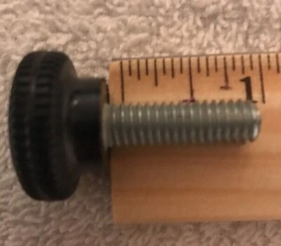 529672M2 Grille and Hood Door Screw Massey Ferguson Tractor 135 150 165 255