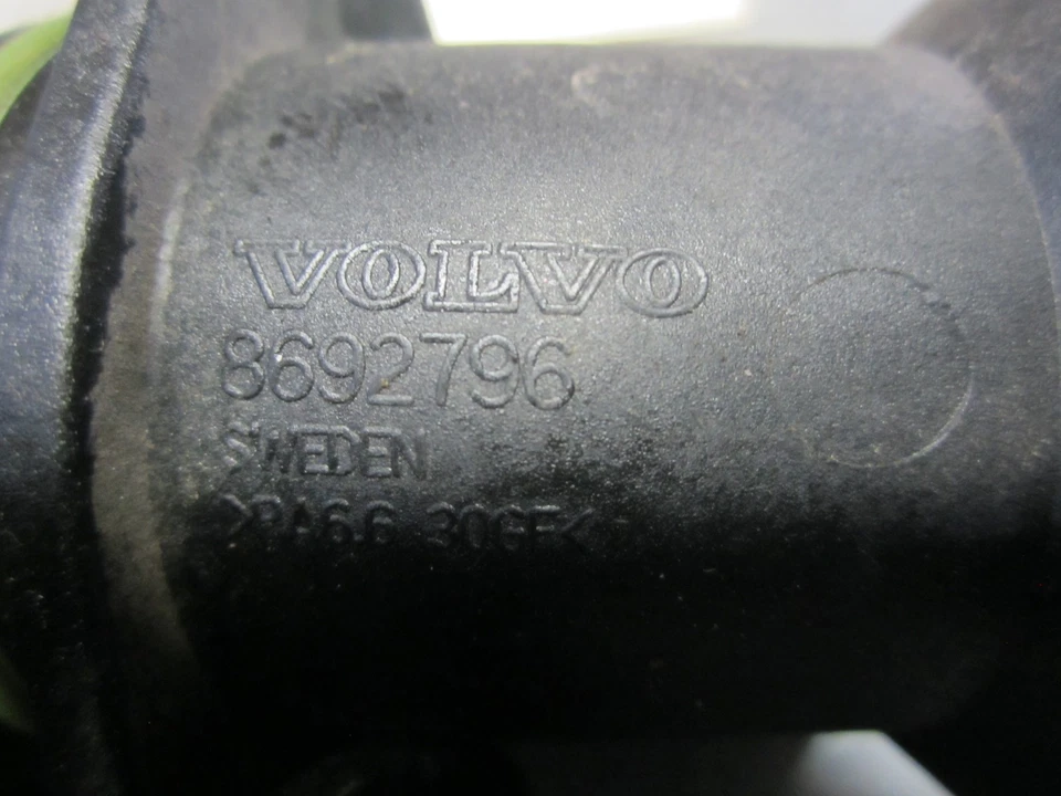 Tubo de llenado de aceite de motor para 08-11 Volvo V50 2.5 8692796 Foto 2 de 4