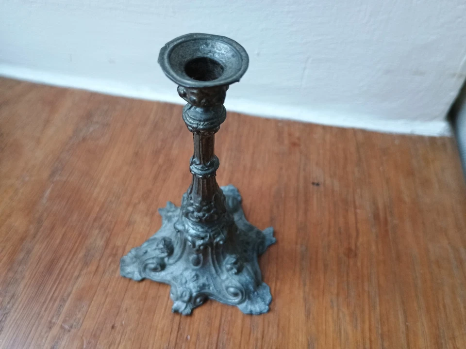 ANTIGUO CANDELABRO ORNAMENTADO CASA MUÑECAS 8CM ALTO Foto 4 de 4