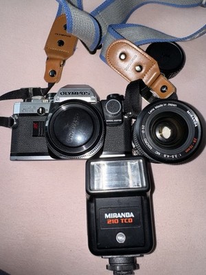 Olympus OM-10 SLR Spiegelreflexkamera mit Zubehör - Klassiker Vintage