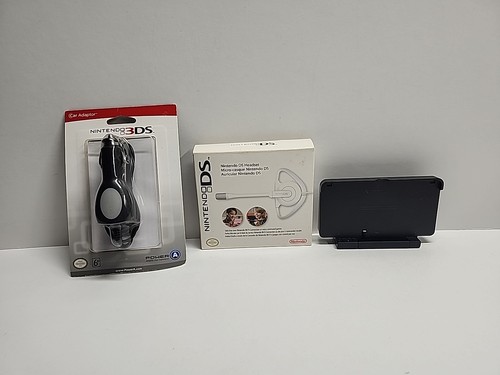 Nintendo 3DS & DS Hand Held Accessories Charger, Headset Docking Station Lot