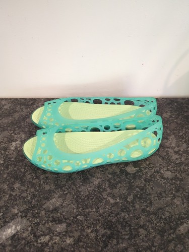 CROCS Womens Adrina III Flat Size 8w Green Slip On Sandal Shoe Cutouts Peep Toe - 第 2/6 張圖片