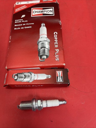 Champion Stock No. 71 RC12YC Copper Spark Plugs ~ 6 Pcs - Picture 4 of 4
