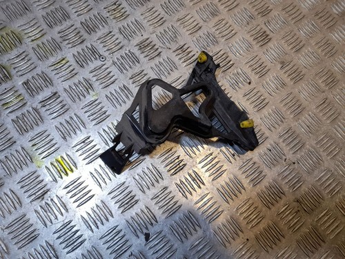 BMW 7 F01 F02 F03 F04 2012 Halterung Kotflügel 7046351 ATV19575