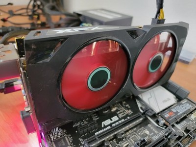 XFX AMD Radeon RX 570 4GB GDDR5 Graphic Card ( RX-570P427D6 )