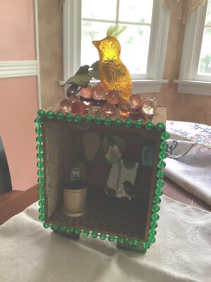 3D Wooden Cigar Box Picture Diorama -Funky Pear- Collectible art
