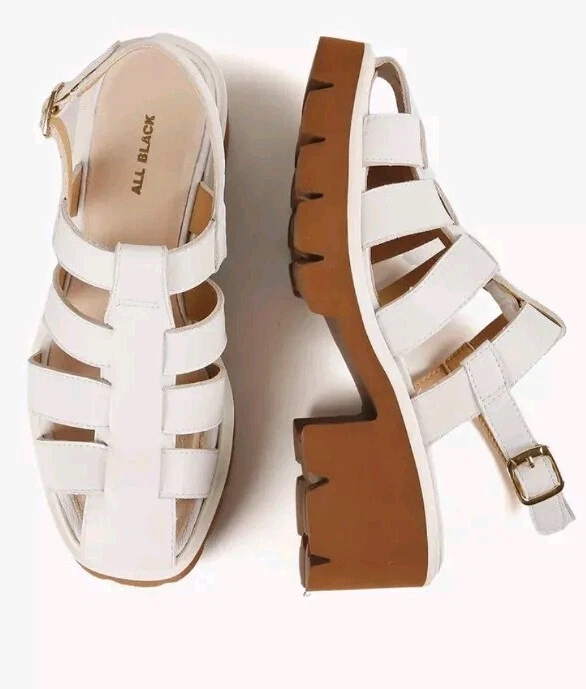SANDALIA LUGG TODO NEGRA GLADIATOR MAX BLANCA PRECIO DE VENTA SUGERIDO POR EL FABRICANTE $204 TALLA 40EU/9.5US-NWB Foto 2 de 4