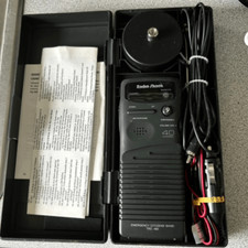 Radio Shack Emergency Citizens Band TRC-463 40 Channel Radio