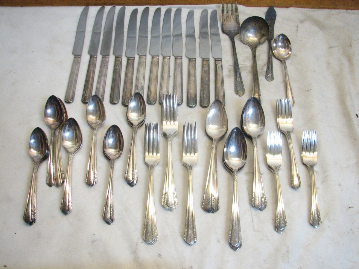 Service For 12 Wm A Rogers Mfg Co Mailbu Silverplate Flatware