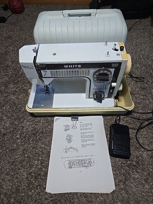 WHITE MODEL 1088 PRECISION ZIG ZAG JEANS MACHINE SEWING MACHINE w/CASE - WORKING