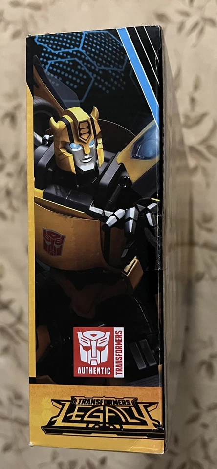 Transformers Legacy Creatures Collide Buzzworthy Bumblebee Goldbug 4 Pack 2022 - Image 3 of 4