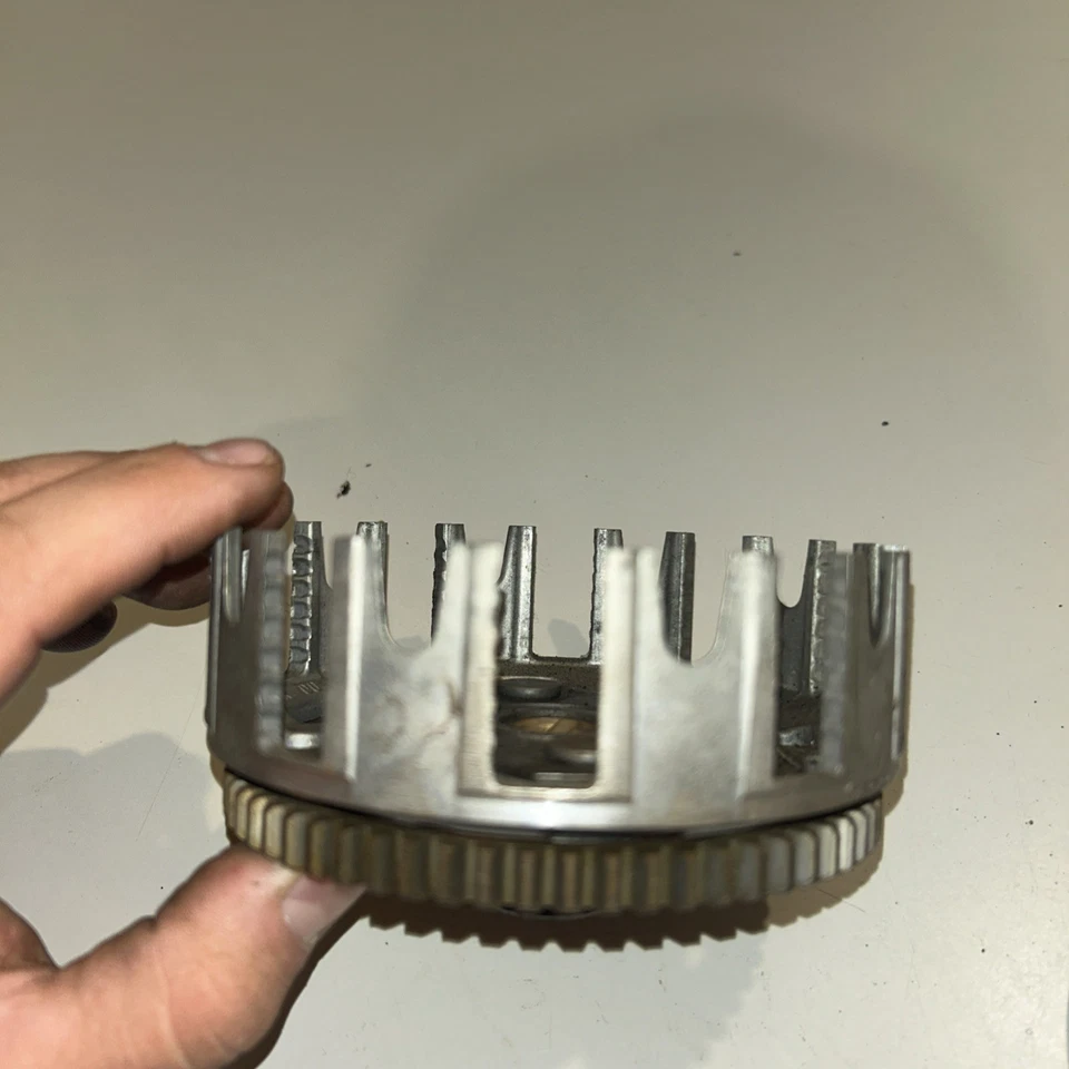 Yamaha YZ80 YZ 80 1987 cesta de embrague y buje exterior  Foto 3 de 4