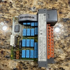 ALLEN-BRADLEY 1746-OW16 SER C OUTPUT MODULE U...