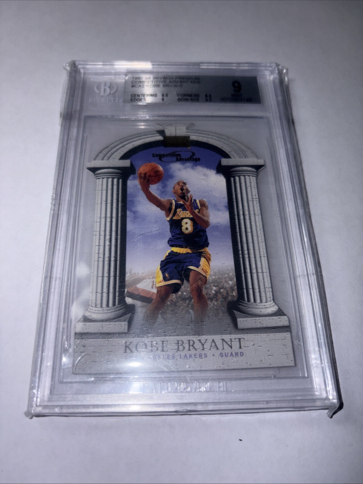 1997-98 Skybox Premium - Competitive Advantage Kobe Bryant #2CA