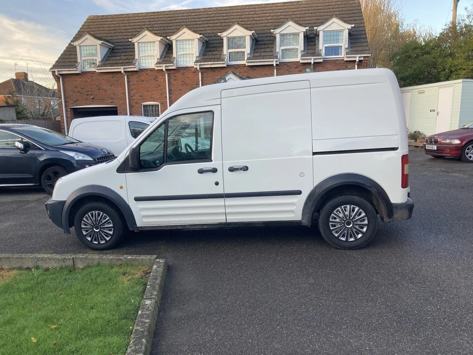 Ford Transit Connect LWB 1.8 Deisel Van - Image 2 of 4