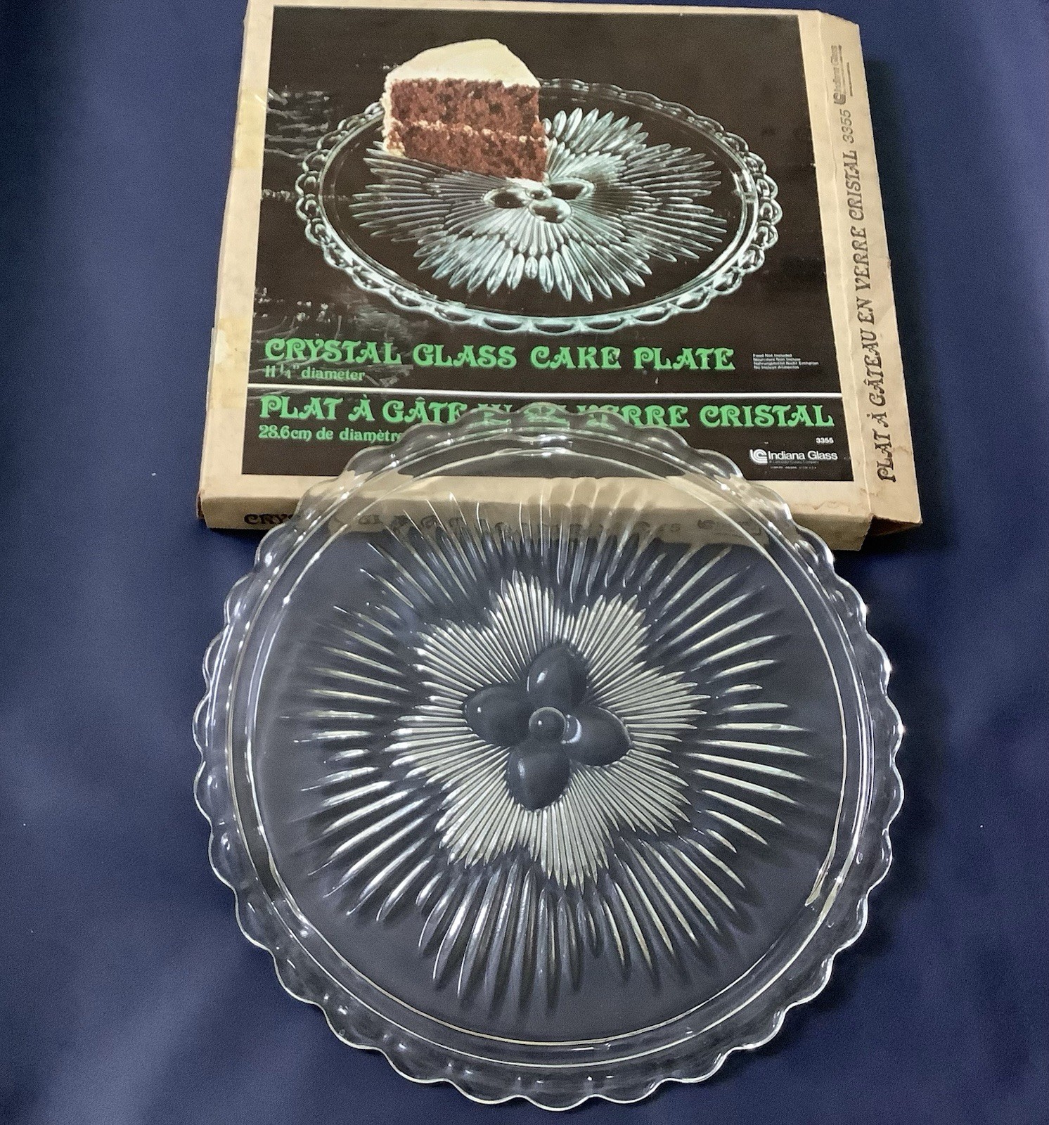 VINTAGE 60's INDIANA GLASS #3355 FLOWER SUNBURST CRYSTAL CAKE PLATE