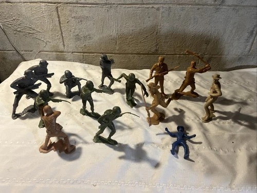 Hue Lot 6” Vintage 1963 Marx WWII German Japanese Soldier & 1964 Cowboy Plastic