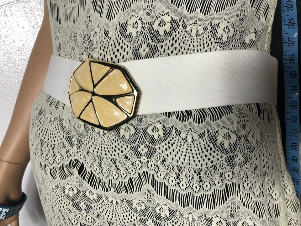 "Cinturón de cintura elástico blanco Day-Lor vintage años 80 caramelo esmalte hebilla 36"" de largo" Foto 3 de 4