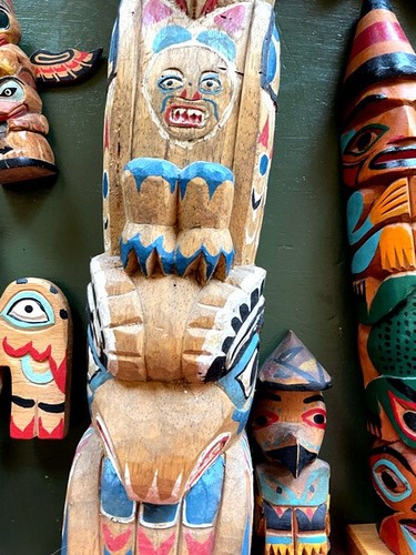 LG VINTAGE COLLECTION NORTHWEST COAST ALASKA CARVED WOOD TOTEM POLE 12 PCs - Picture 3 of 14