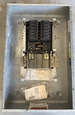 General Electric AQF118MB 120/240 V 125 A with Cover & 12 - THHQB120 Breakers