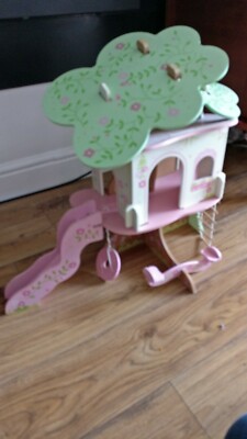 elc wooden tree house