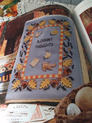 MARY ENGELBREIT CROSS STITCH HARDCOVER BOOK COPYRIGHT 1996 - Picture 8 of 13