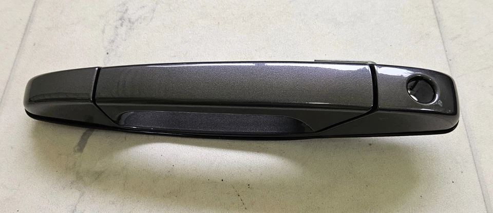 Juego de 4 manijas de puerta de carbón OEM de fábrica para Chevrolet Silverado GMC Sierra 2007-2013 Foto 3 de 4