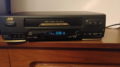 JVC HR-VP653U Videorecorder Pro-Cision 4-Kopf HQ VHS HiFi getestet und funktionsfähig