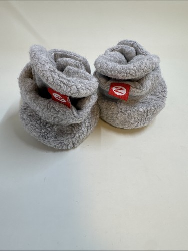 Preowned Zutano Gray Baby Booties- Size 3 Months Soft Snaps Barely Used - Picture 8 of 14