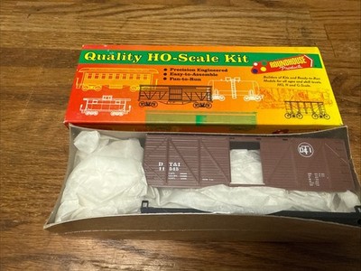 Roundhouse HO Scale Kit#1097  D.T.& I. 40' Truss Side Boxcar NOS