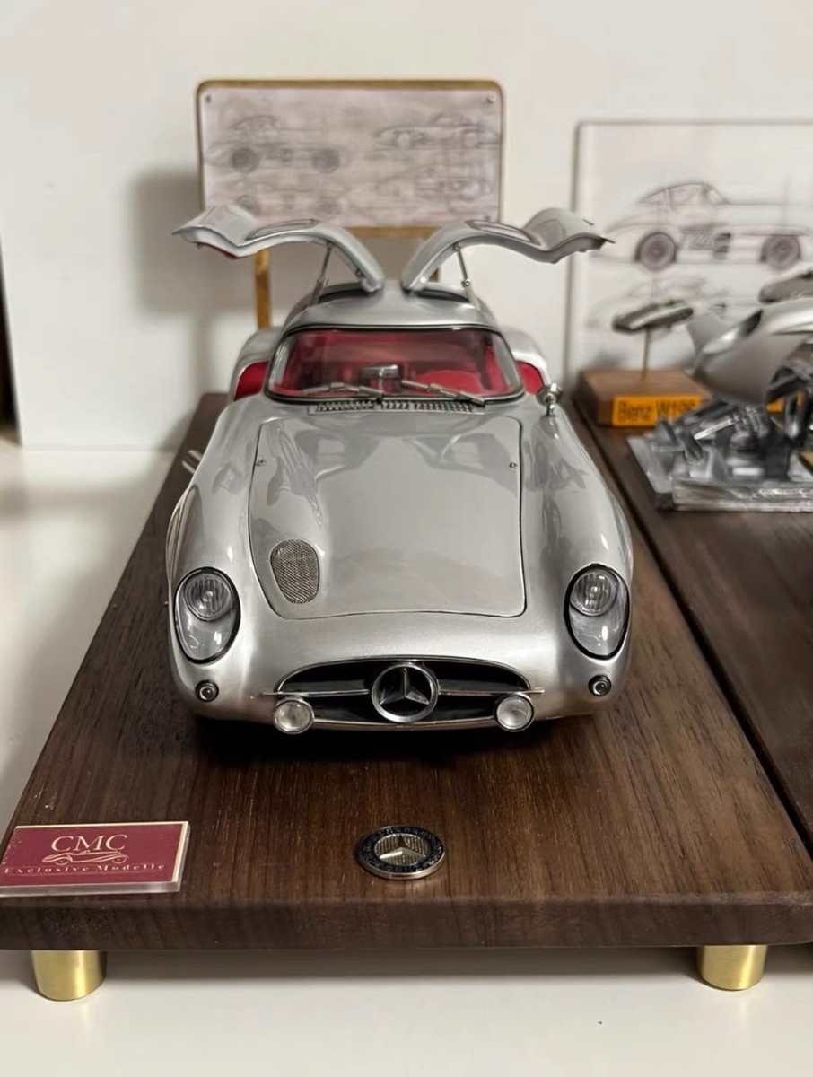 ミニカー CMC Mercedes-Benz 300 SLR (W196S) 1:18 CMC M-246 1:18 MERCEDES-BENZ 300 SLR COUPE 1955 W/FIGURE