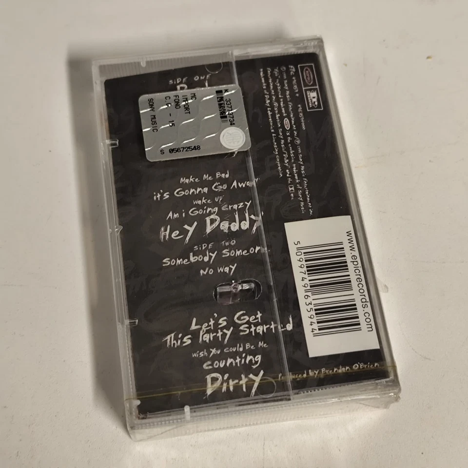 Korn Issues Cassette Mint New Sealed Foto 2 de 2
