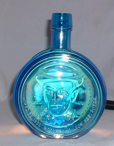 Vintage "Woodrow Wilson" First Edition Wheaton Decanter Blue Iridescent Glass - Picture 3 of 8