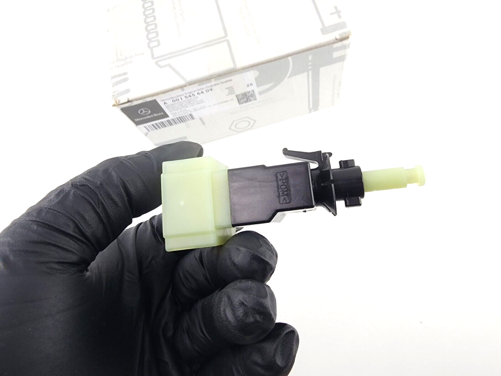 Genuine Mercedes Brake Light Switch 0015456409 W463 W210 W202 170 163