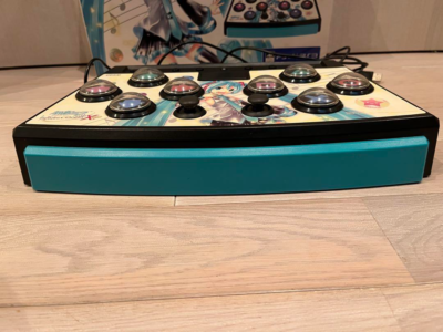 初音ミク-ProjectDIVA-F専用ミニコントローラHORI HP3-900 Amazon | 初音ミク -Project DIVA- F 専用ミニコントローラ