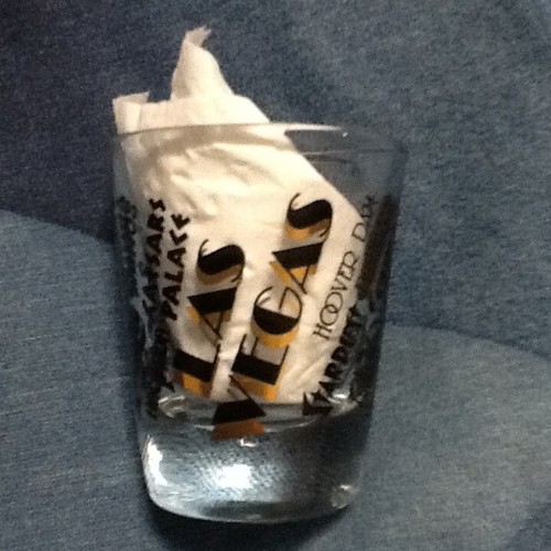 Las Vegas Souvenir Shot Glass ● Vintage 1960's  ●  Over 20 Casinos Listed - Picture 2 of 8