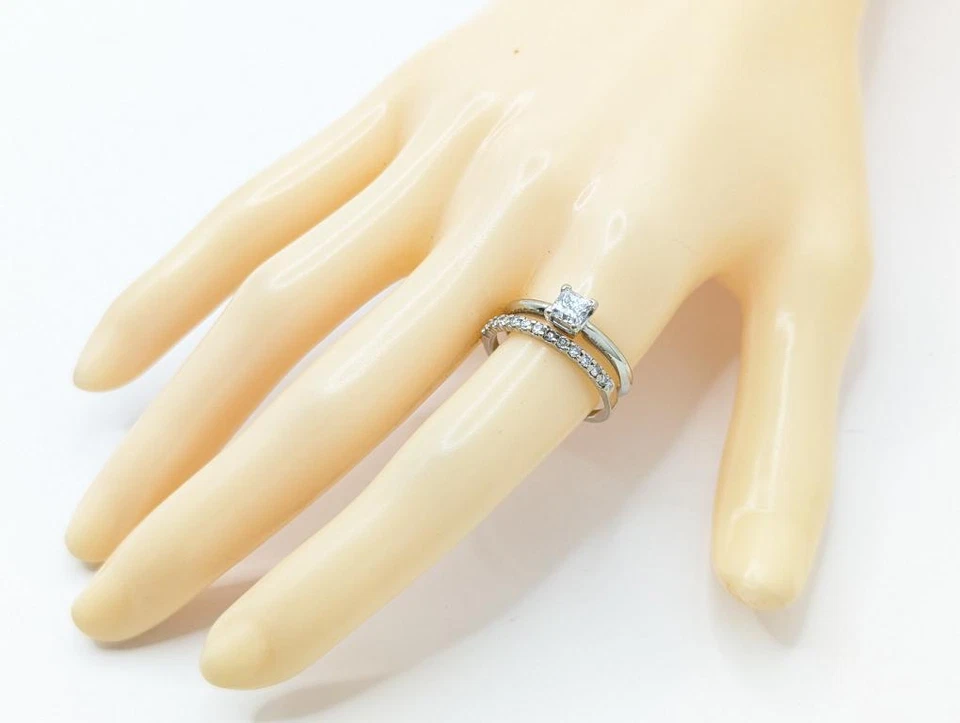 14K White Gold 3.4g Diamond Wedding Set Dainty Classic Solitaire Ring Size-6.5 - Image 2 of 4