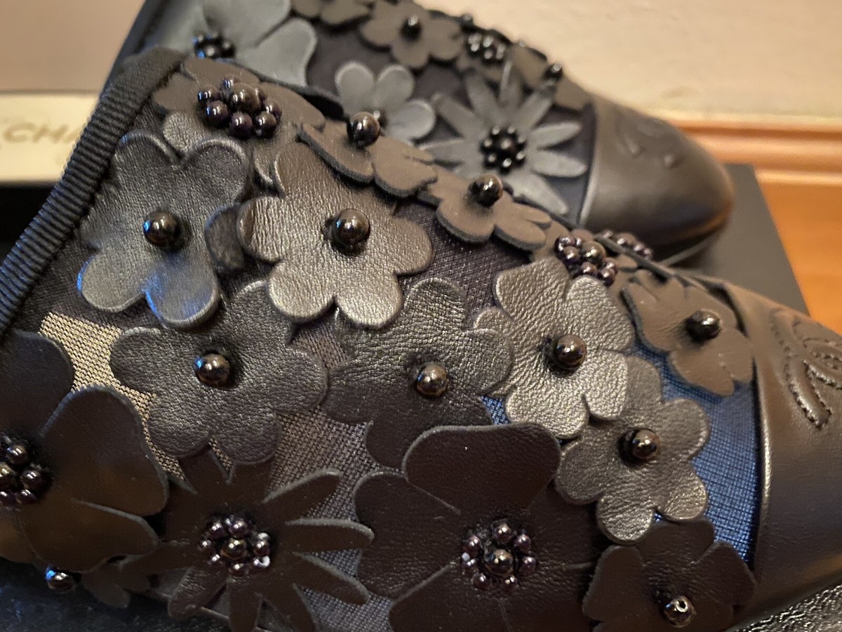 NIB CHANEL Flower Sheer Black Leather flats/slippers/mules
