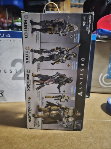 Destiny Iron Banner Hunter Color Tops #25 McFarlane Action Figure NIB Not Mint - Bild 2 von 2