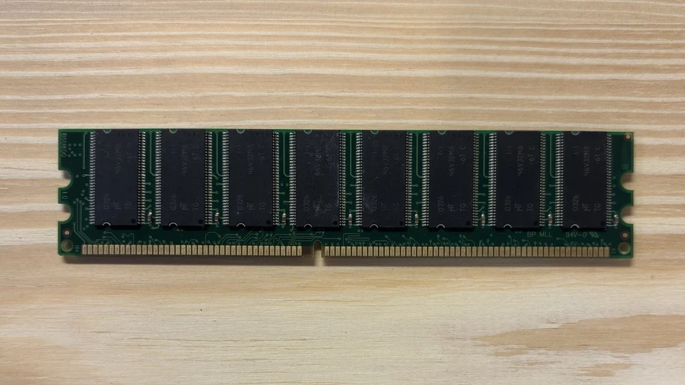 Micron 512MB DDR-333MHz DIMM PC-2700U CL2.5 RAM Memory (MT16VDDT6464AG-335CA) - Image 2 of 2