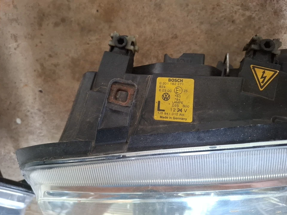 VW Bora Xenon Scheinverfer Links Rechts ,Plus Steuergaräte - Bild 3 von 4