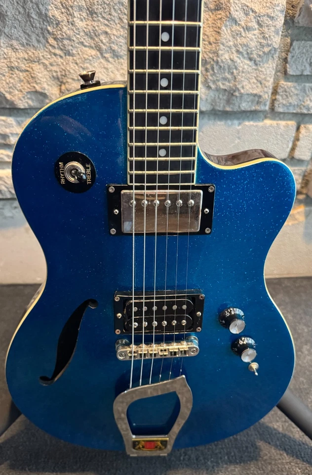 Guitarra Eléctrica Hagstrom D2F 2010 - Azul Brillante - Muy Buen Estado Foto 4 de 4