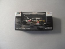 Revell NASCAR Diecast 1:64 Dale Jarrett #88 UPS Ford Taurus Race Car Hood Open