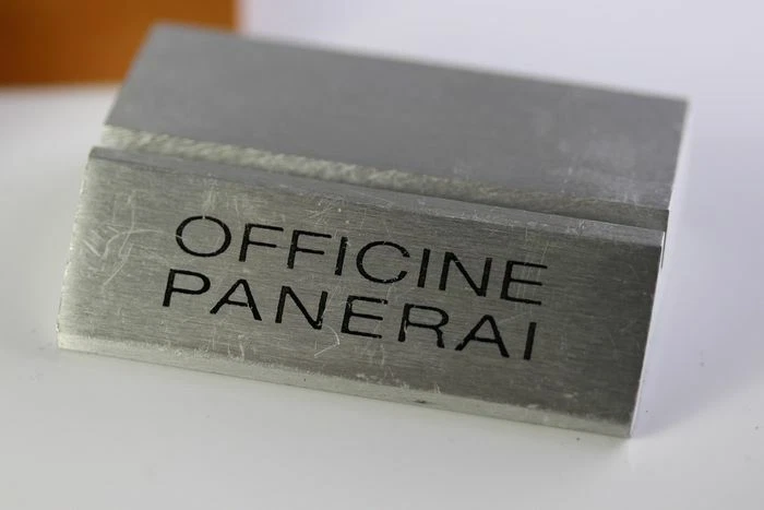 IWC / ZENITH / PANERAI - PLV - Publicidade - Imagem 3 de 4