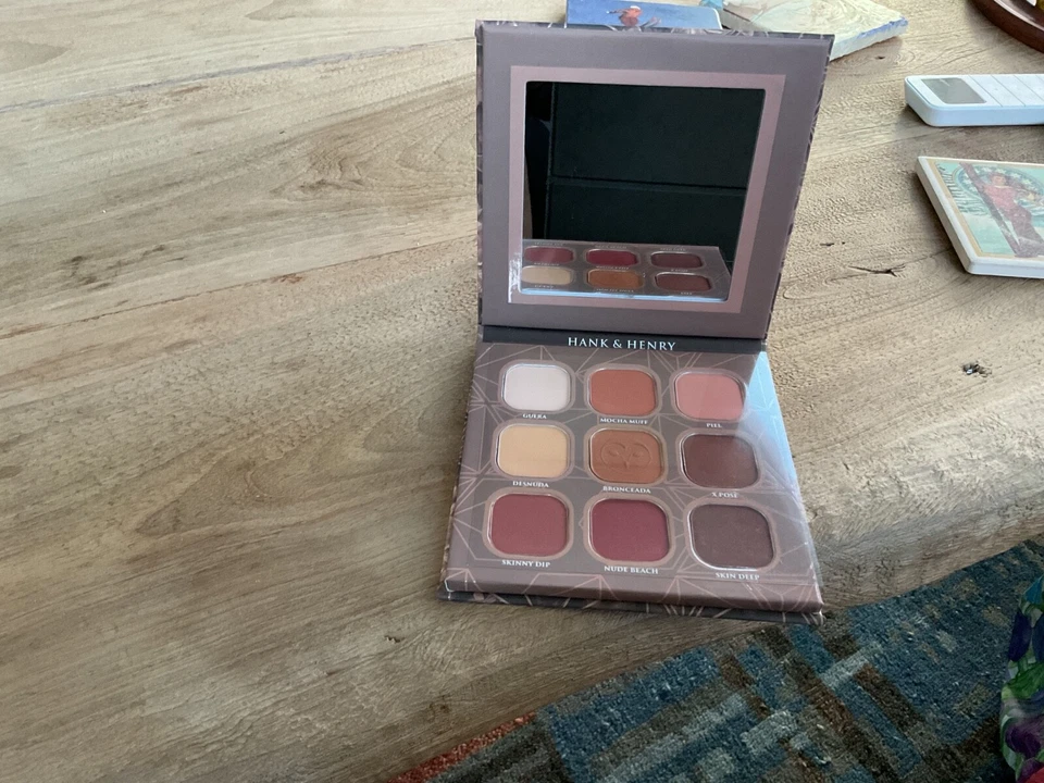 Hank & Henry Womens 9 Well Eyeshadow Palette, Nudes - Image 3 of 4