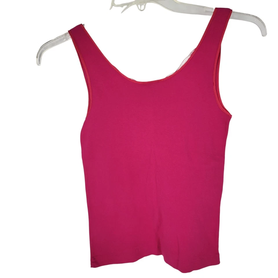 Camiseta sin mangas rosa de colección M Y2K coqueta cottagecore detalle de encaje lenceríacore suave niña Foto 3 de 3