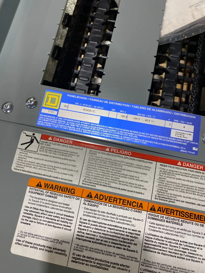 Square D NQ430L1C NQ Panelboard Interior 100A 240V 3PH 4W 30 Space 100 Amp NOS - Image 2 of 4