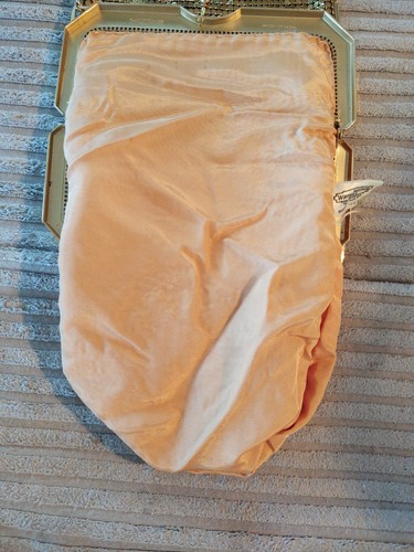 VINTAGE WHITING & DAVIS GOLD MESH PURSE CLUTCH - Picture 5 of 7